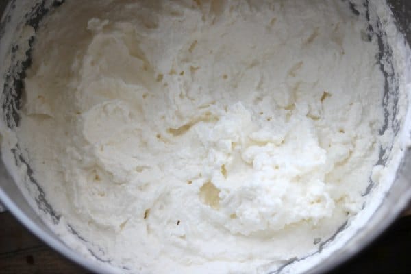 swiss-meringue-buttercream-2