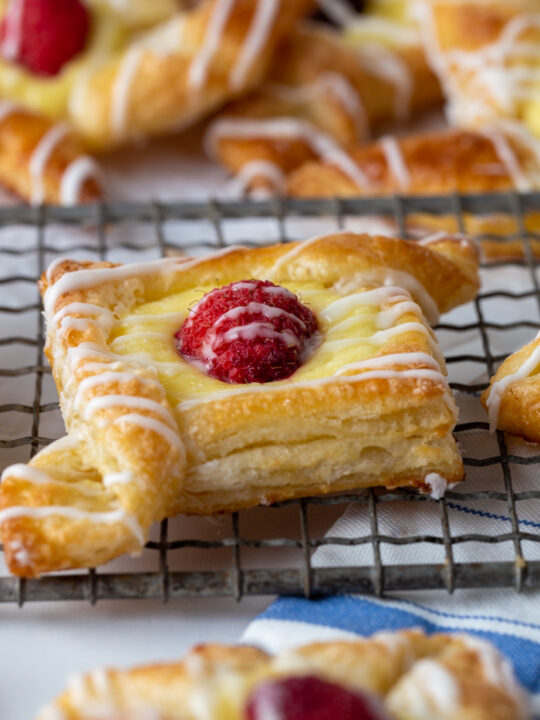 Easy Strawberry Breakfast Pastries