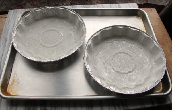 2 cake tins buttered and floured to prevent sticking