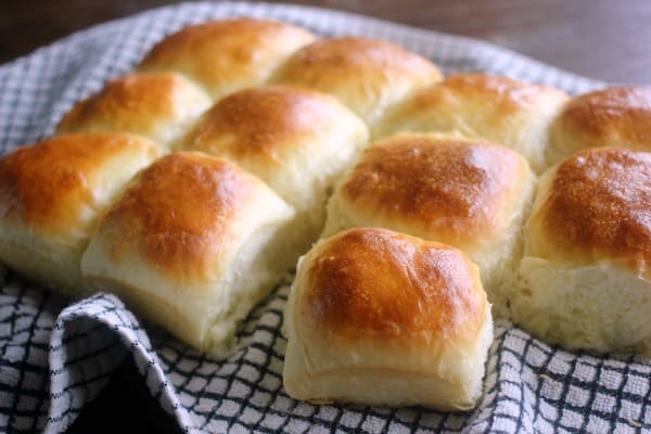 Make-Ahead Soft Yeast Rolls | Baker Bettie
