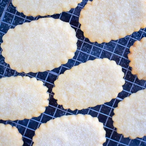 Classic Shortbread Cookies 
