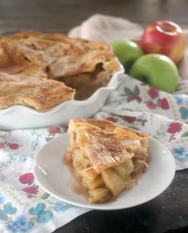 Mastering The Best Apple Pie Baker Bettie