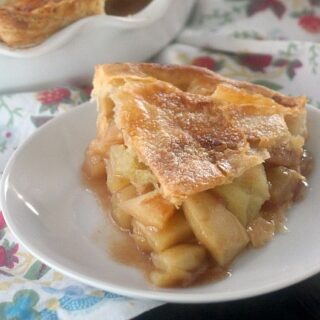 Mastering The Best Apple Pie - Baker Bettie