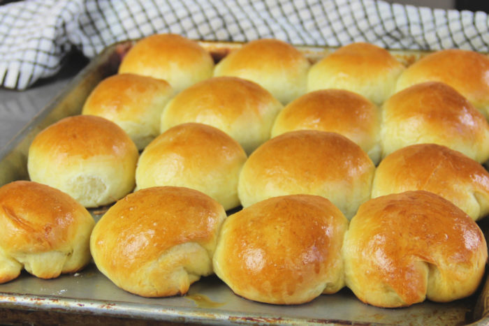 how-to-make-yeast-rolls-baker-bettie