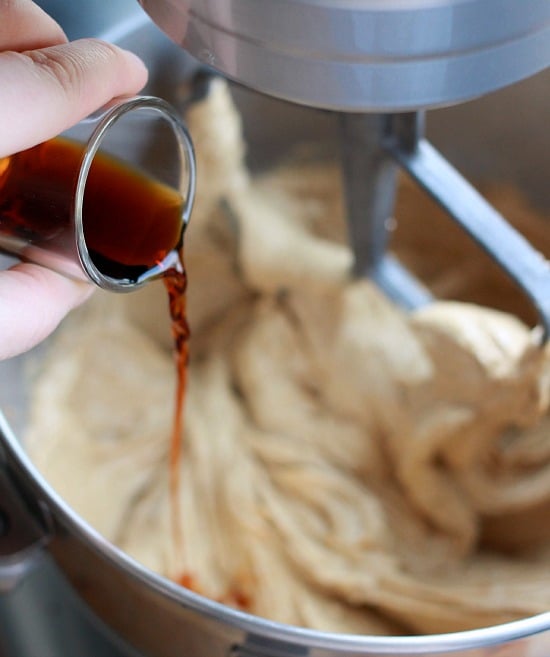 adding vanilla to cookie dough