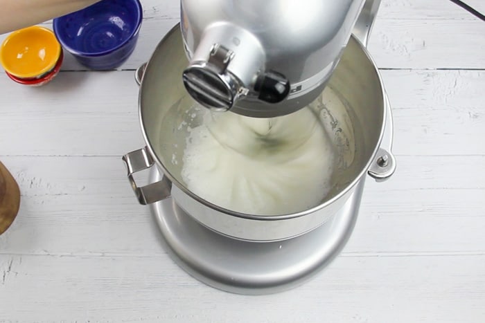 Stand mixer whipping egg whites