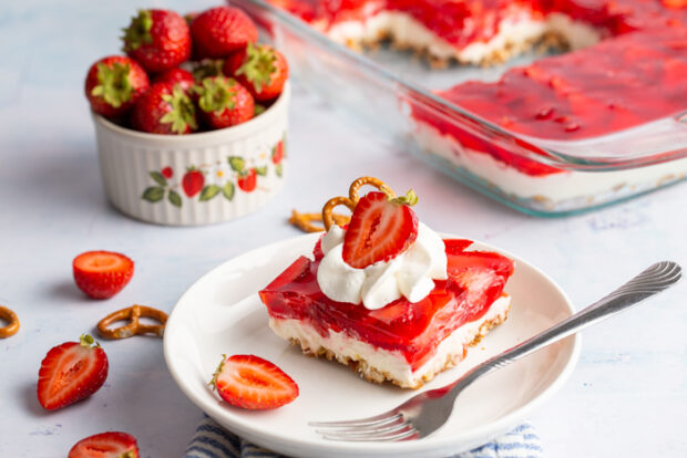 Strawberry Pretzel Salad (Dessert) I Baker Bettie