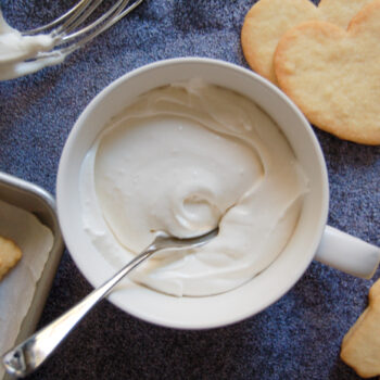 Royal icing in a bowl