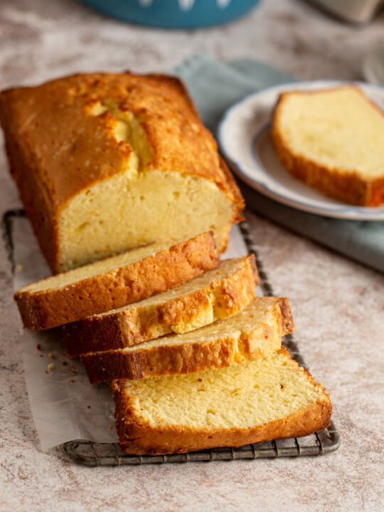 Keto Pound Cake (Easy, Sweet, Buttery!) - Wholesome Yum